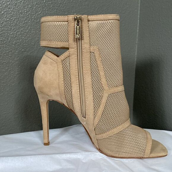 Jessica Simpson Ozwaldi Peep-Toe Ankle Boots, Women's - Picture 7 of 10